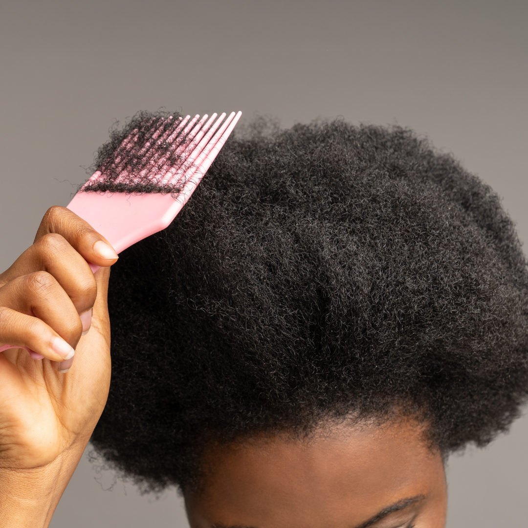 Brushing online afro hair
